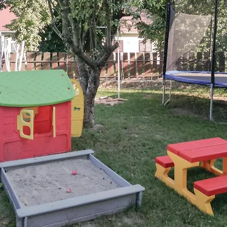 Two-bedroom In Apartmán